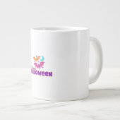 ハロウィンの夜 – かわいいコウモリと月が怖い ジャンボコーヒーマグカップ (正面右)