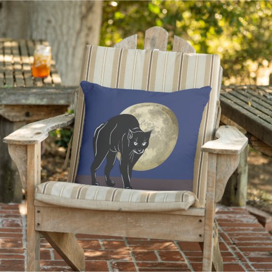 ハロウィンの夜、満月に徘徊する黒猫 アウトドアクッション (椅子)