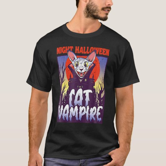 ハロウィンの夜、猫の吸血鬼が血を飲む吸血鬼 Tシャツ (正面)