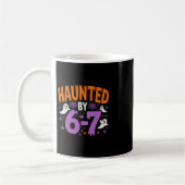 ハロウィンの幽霊スケルトン 67 コーヒーマグカップ (左)