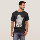 ハロウィンの幽霊1匹の蝶 Tシャツ (正面フル)