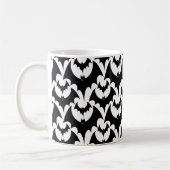 ハロウィンの怖い黒いコウモリ模様 コーヒーマグカップ (左)