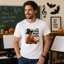 ハロウィンの愉快な音楽教師の魔女はコーヒーが必要 Tシャツ