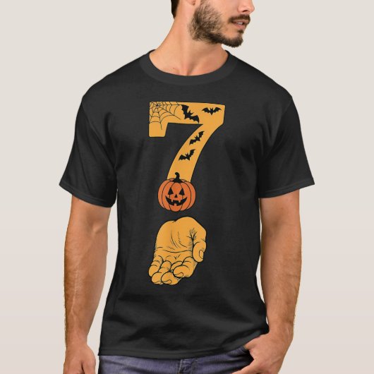 ハロウィンの手のクモの巣付き6 7 シックス セブン ミーム Tシャツ (正面)