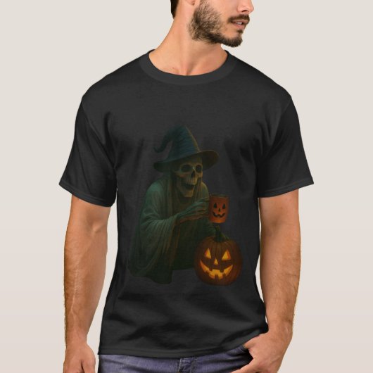 ハロウィンの時期にぴったりのかぼちゃの光るスケルトン魔女 Tシャツ (正面)