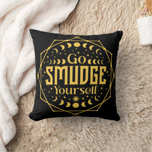 ハロウィンの月の満ち欠けデザイン Smudge Yourself クッション