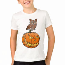 ハロウィンの東のアメリカオオコノハズク