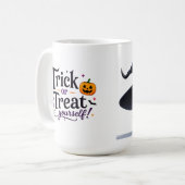 ハロウィンの楽しみのためのスプーキーな黒猫の魔女の肖像画 コーヒーマグカップ (正面左)