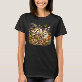 ハロウィンの犬と猫が蝶を世話する Tシャツ