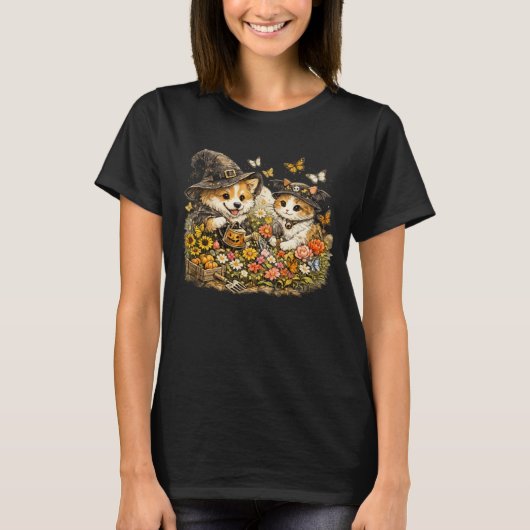 ハロウィンの犬と猫が蝶を世話する Tシャツ (正面)