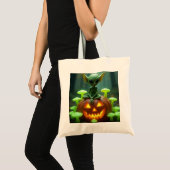 ハロウィンの緑のエイリアン トートバッグ (正面(商品))