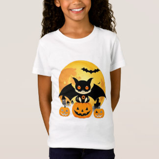 ハロウィンの翼のある猫、満月の下で不気味なカボチャ Tシャツ