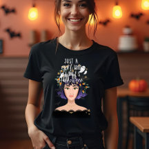 ハロウィンの衣装を愛する女の子美しい