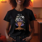 ハロウィンの衣装を愛する女の子美しい Tシャツ