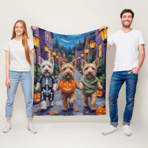 ハロウィンの衣装を着たウィートテリアの犬 フリースブランケット