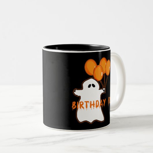 ハロウィンの誕生日のTシャツおよびギフト ツートーンマグカップ (正面右)