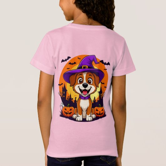ハロウィンの間に魔女の格好をした陽気な犬 Tシャツ (裏面)