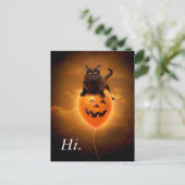 ハロウィンの風船に乗った猫 インビテーションポストカード (スタンド正面)