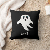 ハロウィンの飛ぶ幽霊 クッション (ブランケット)