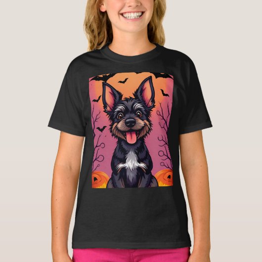 ハロウィンの飾りと可愛い犬 Tシャツ (正面)