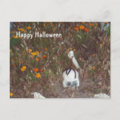 ハロウィンの飾り フェイク スケルトンとマリゴールド ポストカード (正面)