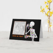 ハロウィンの骨組御馳走(写真フレーム) カード (黄色い花)