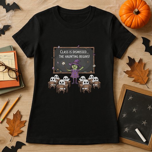 ハロウィンの魔女の先生と幽霊の生徒たち Tシャツ