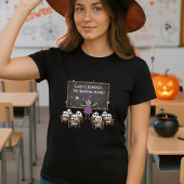 ハロウィンの魔女の先生と幽霊の生徒たち Tシャツ