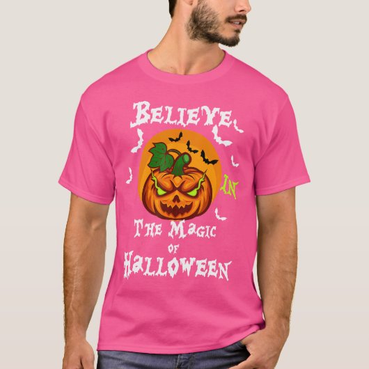 ハロウィンの魔法に信じてください Tシャツ (正面)