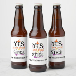 ハロウィンの魔法使いの面白いTシャツ Yes I Can Drive A Stick ビールラベル