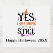 ハロウィンの魔法使いの面白いTシャツ Yes I Can Drive A Stick ビールラベル (シングルラベル)