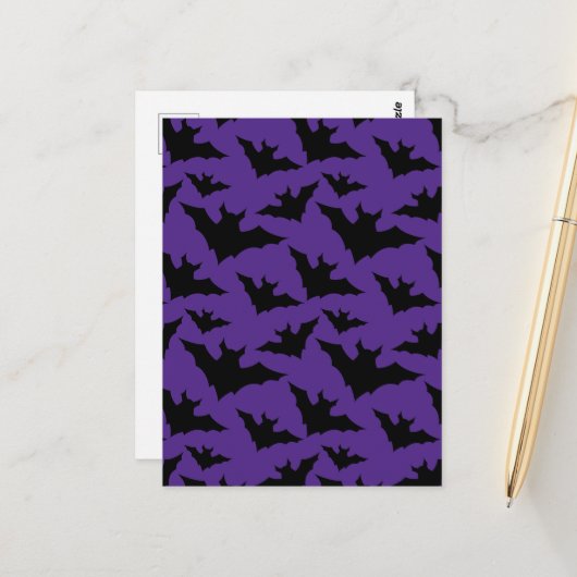 ハロウィンの黒いコウモリ 紫 かっこいい 怖い模様 ポストカード (正面/裏面インサイチュ)