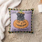 ハロウィンの黒い実験室 クッション (ブランケット)