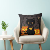 ハロウィンの黒猫がジャック・オ・ランタンに囲まれて クッション (椅子)