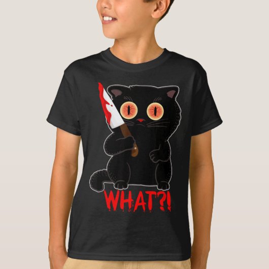 ハロウィンの黒猫が子猫を刺す Tシャツ (正面)