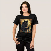 ハロウィンの黒猫が本を読む トライブレンドＴシャツ (正面全面)