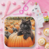 ハロウィンの黒猫の子猫とカボチャ ペーパープレート (パーティー)