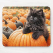 ハロウィンの黒猫の子猫とカボチャ マウスパッド (正面)