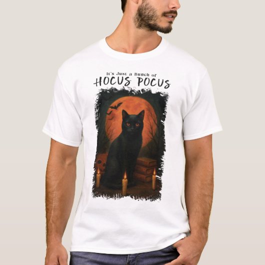 ハロウィンの黒猫の魔法 Tシャツ (正面)