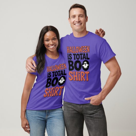 ハロウィンは完全にくだらないTシャツのユーモア Tシャツ (ユニセックス)