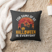 ハロウィンは毎日 スプーキー 墓地 月 クッション (ブランケット)