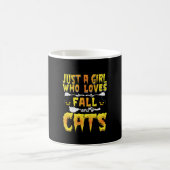ハロウィンは秋と猫を愛する女の子 コーヒーマグカップ (中央)