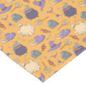 ハロウィンよくはしゃぐ幽霊と魔女のパターン テーブルクロス (アングル)