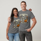 ハロウィンを今か今かと待つ女性・男性用スケルトンTシャツ Tシャツ (ユニセックス)
