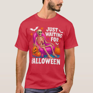 ハロウィンを待ちわびる女性 スケルトン スプーキー Tシャツ