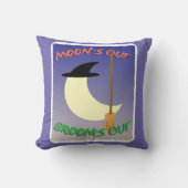 ハロウィンウィッチムーンズアウトブルームズスローガン クッション (正面)