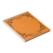 ハロウィンオレンジ&ブラック魔法縁どパーソナライズされた ノートパッド (アングル)