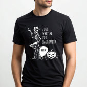 ハロウィンカウボーイスケルトンを待っている Tシャツ