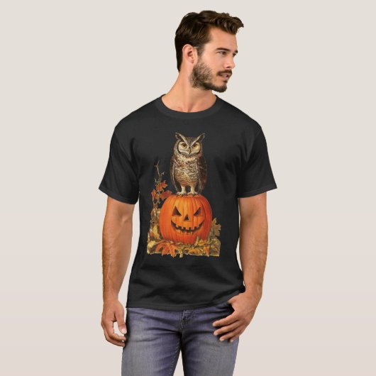ハロウィンカボチャの夜型フクロウと紅葉 Tシャツ (正面フル)