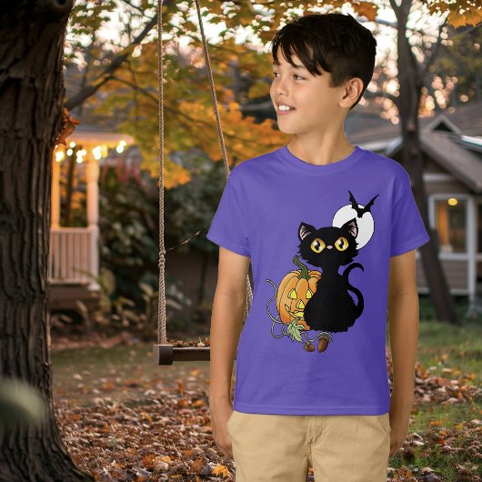 ハロウィンカボチャ紫色の黒猫 Tシャツ